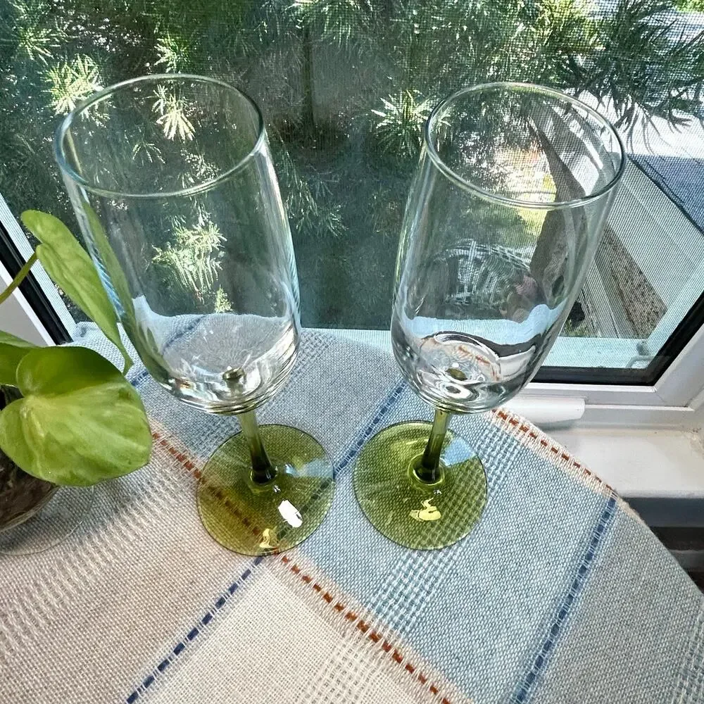 Set of 2 Pier 1 Pantiago Olive Green Champagne Flutes 9.25”
